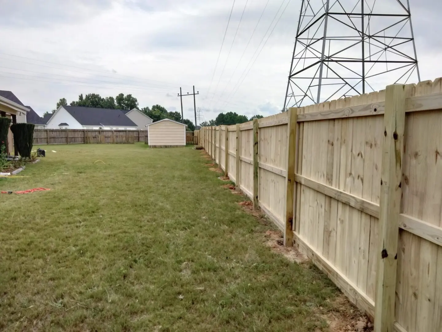 inside of 6ft dog ear privacy fence